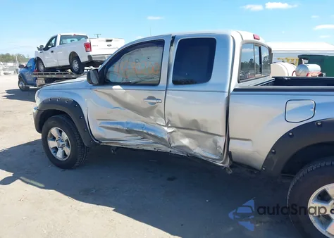 2011 Toyota Tacoma Base V6 from USA, damaged, VIN 5TFUU4EN8BX004051